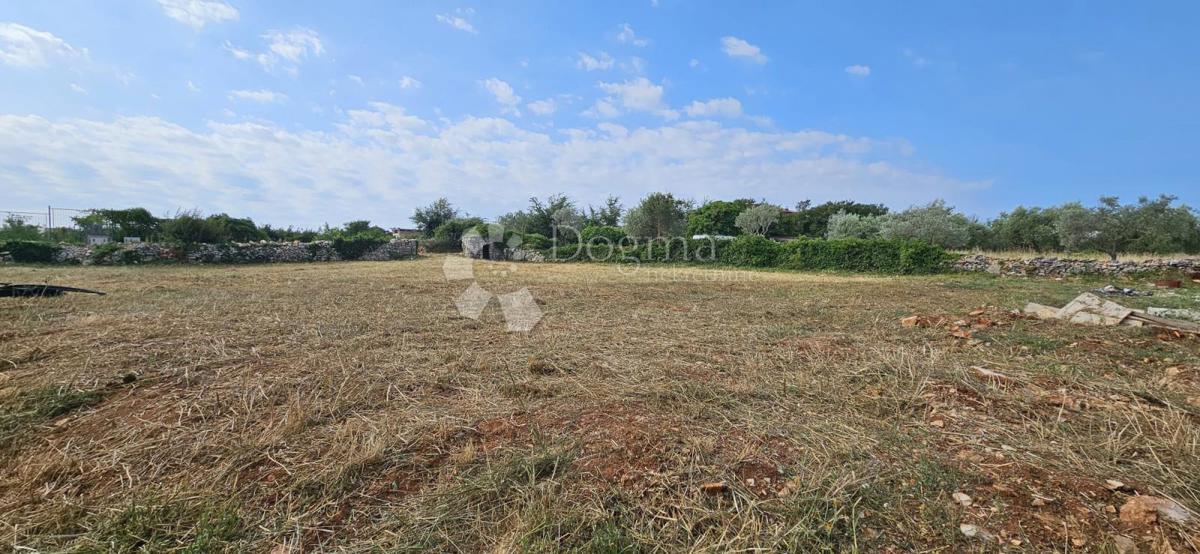 Zazidljivo zemljišče Vodnjan, 1.061m2