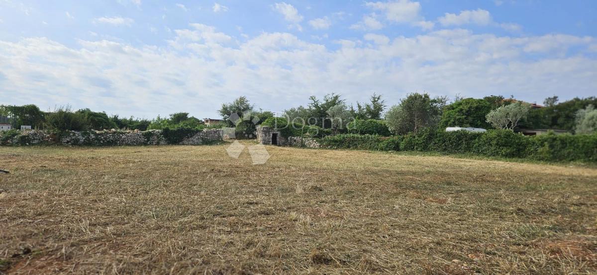 Zazidljivo zemljišče Vodnjan, 1.061m2