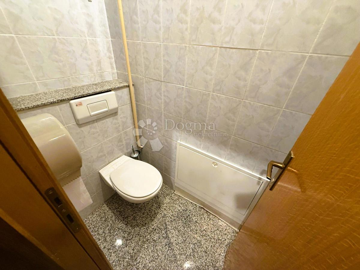 Poslovni prostor Centar, Koprivnica, 84,38m2