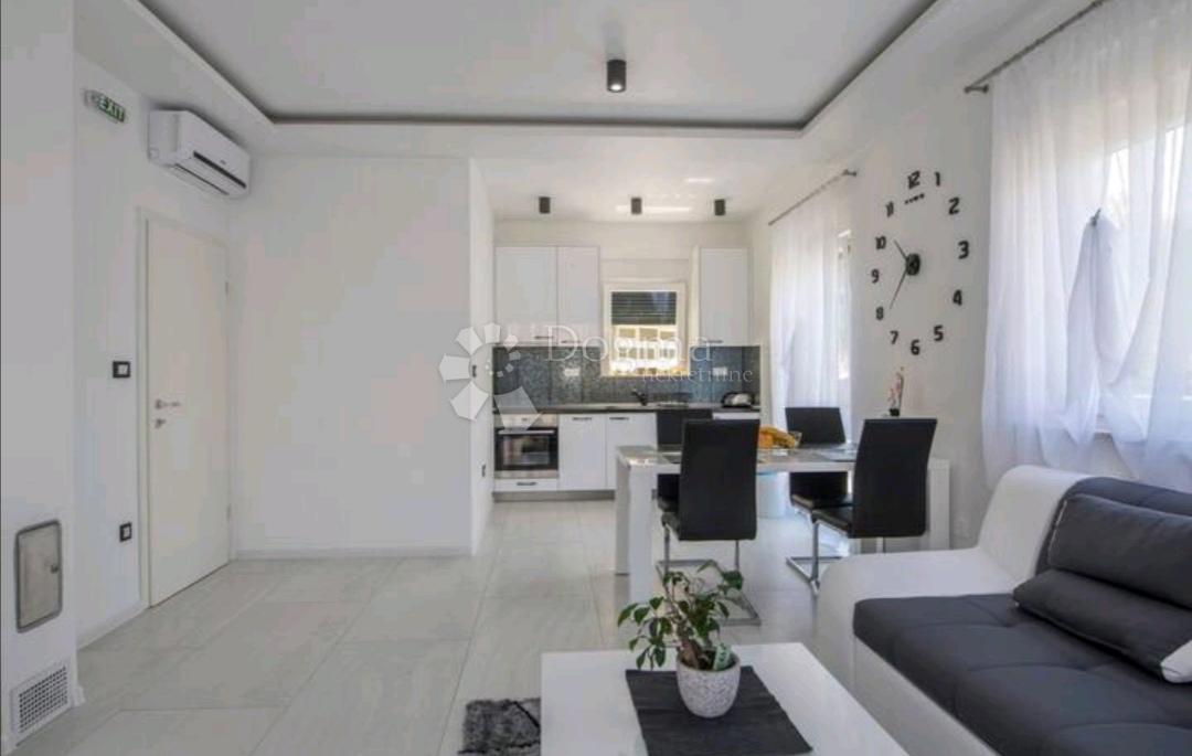 Hiša Vodice, 130m2