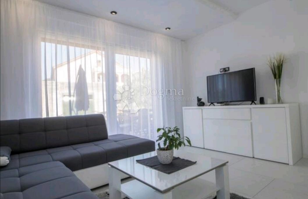 Hiša Vodice, 130m2
