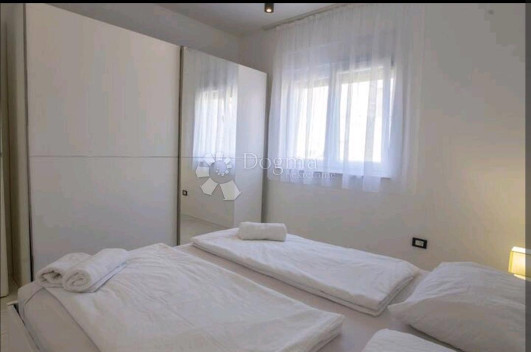 Hiša Vodice, 130m2
