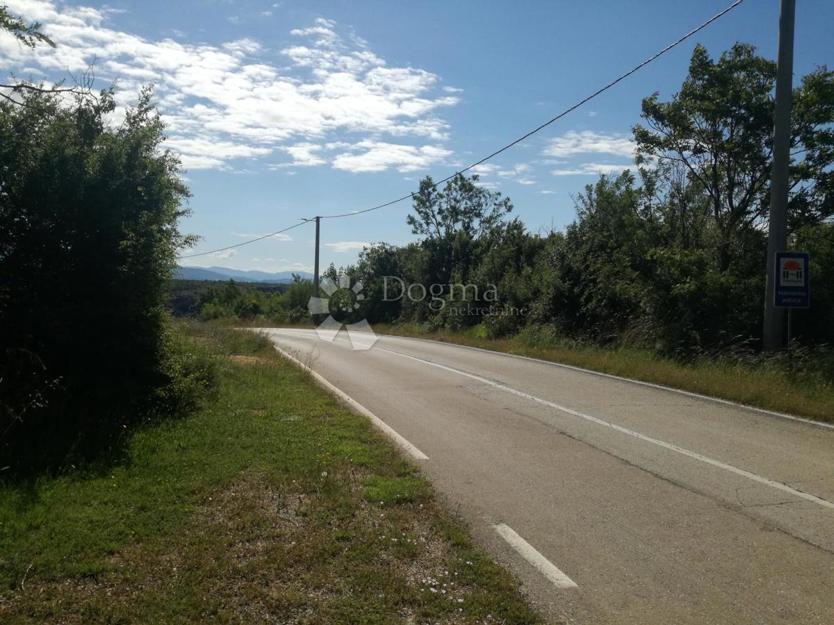 Prekrasno Zazidljivo zemljišče Rupe, Skradin, 6.320m2