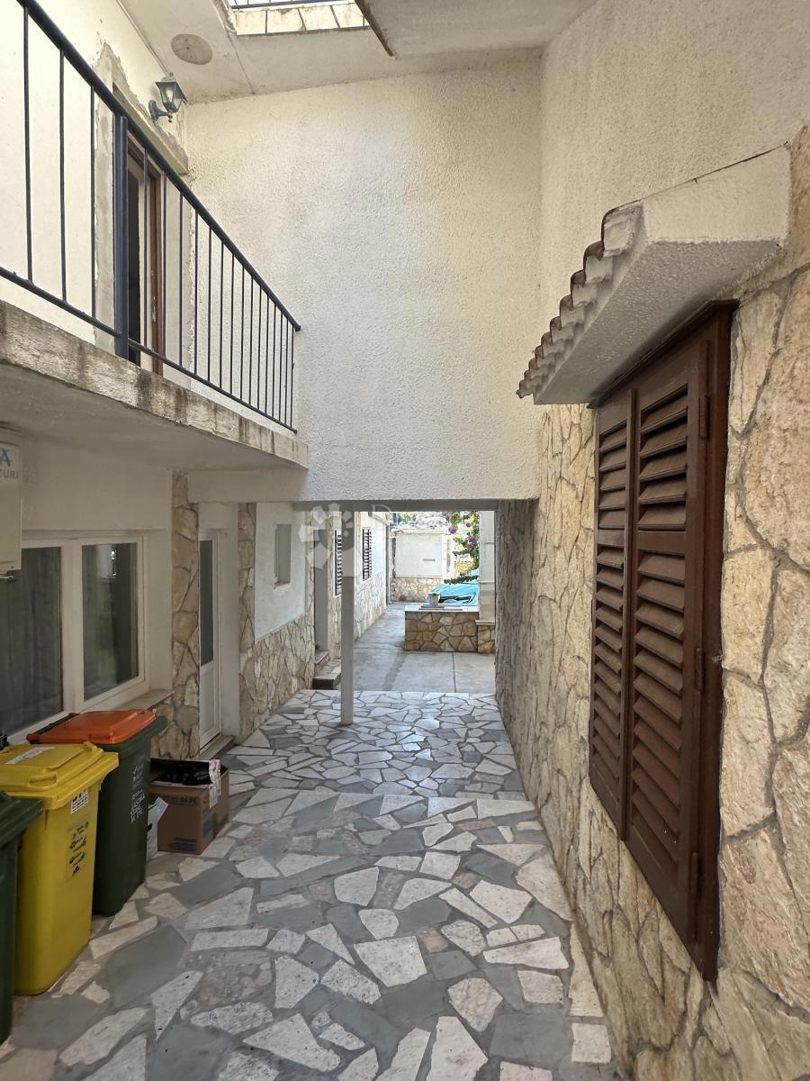 Hiša Tisno, 621,29m2