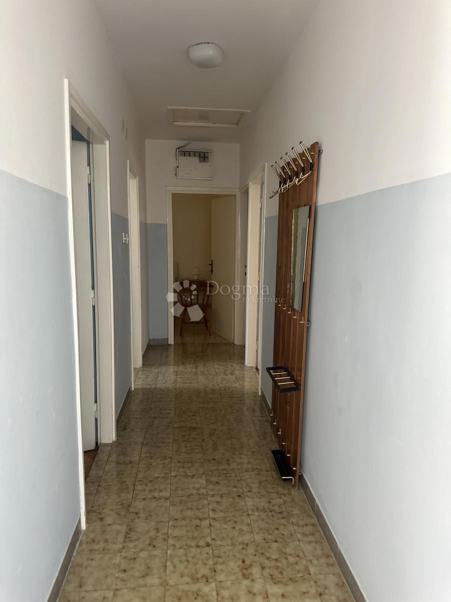 Hiša Tisno, 621,29m2
