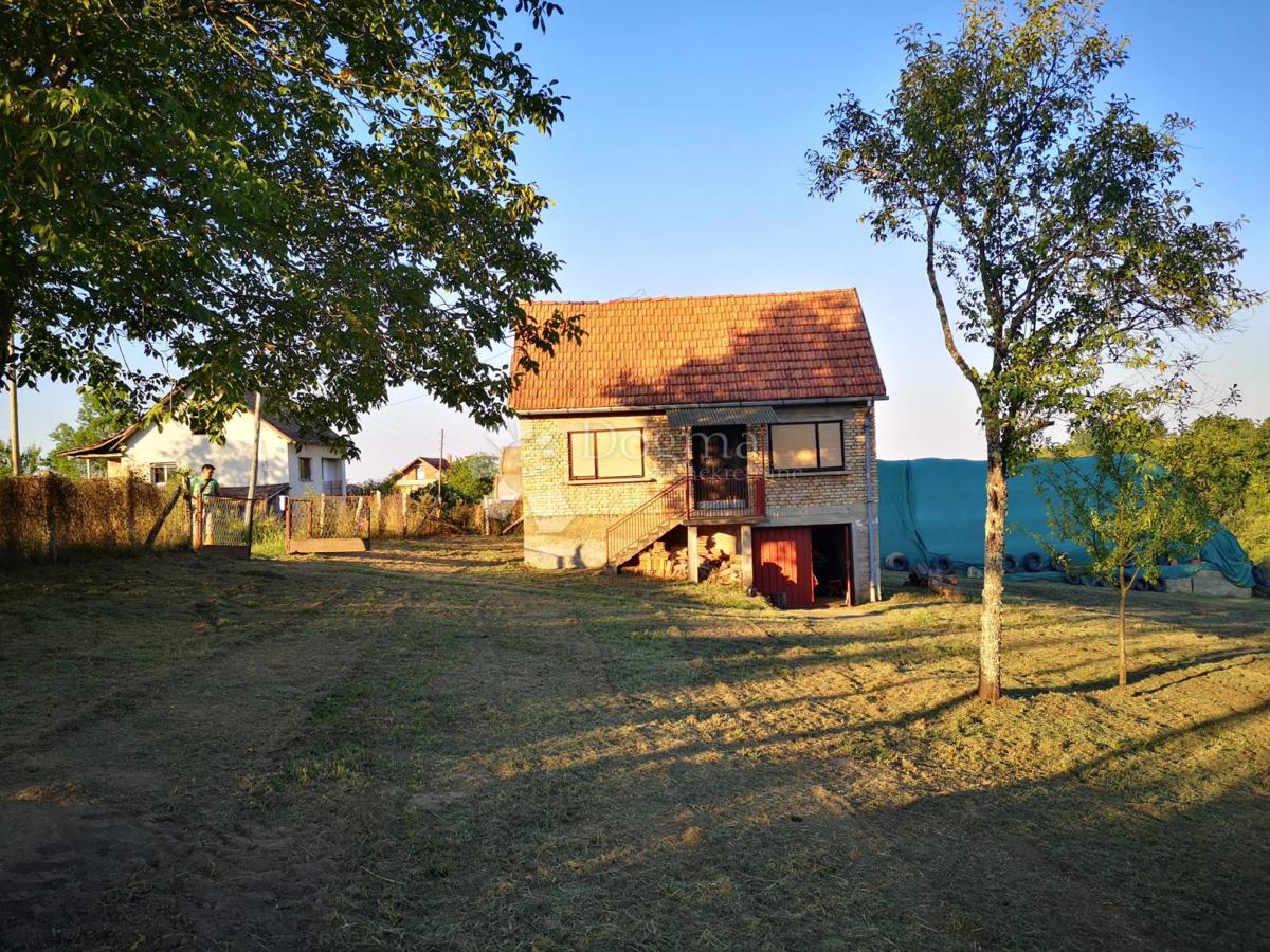 Hiša Donji Hrastovac, Sunja, 48m2