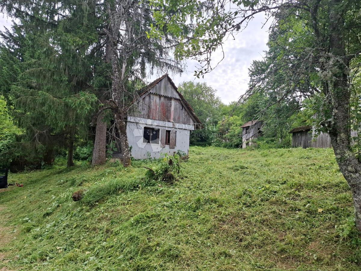 Kmetijsko zemljišče Burić Selo, Krnjak, KA, 6.607m2