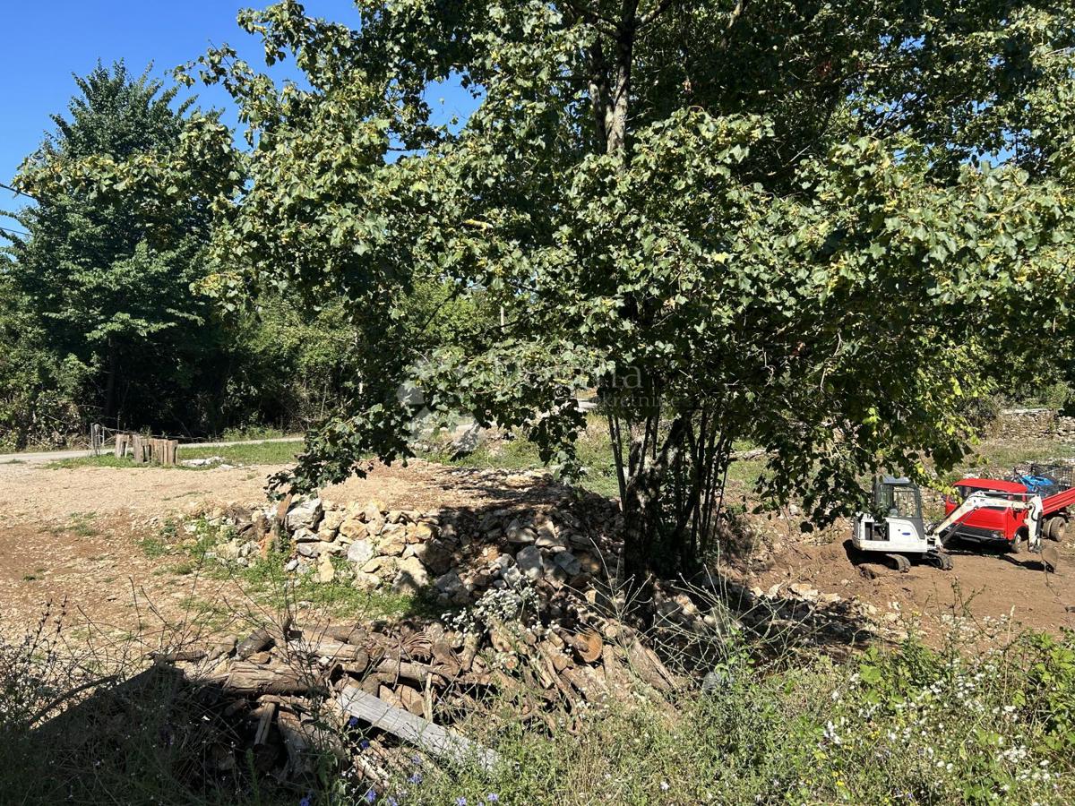 Zazidljivo zemljišče Jurdani, Matulji, 1.560m2