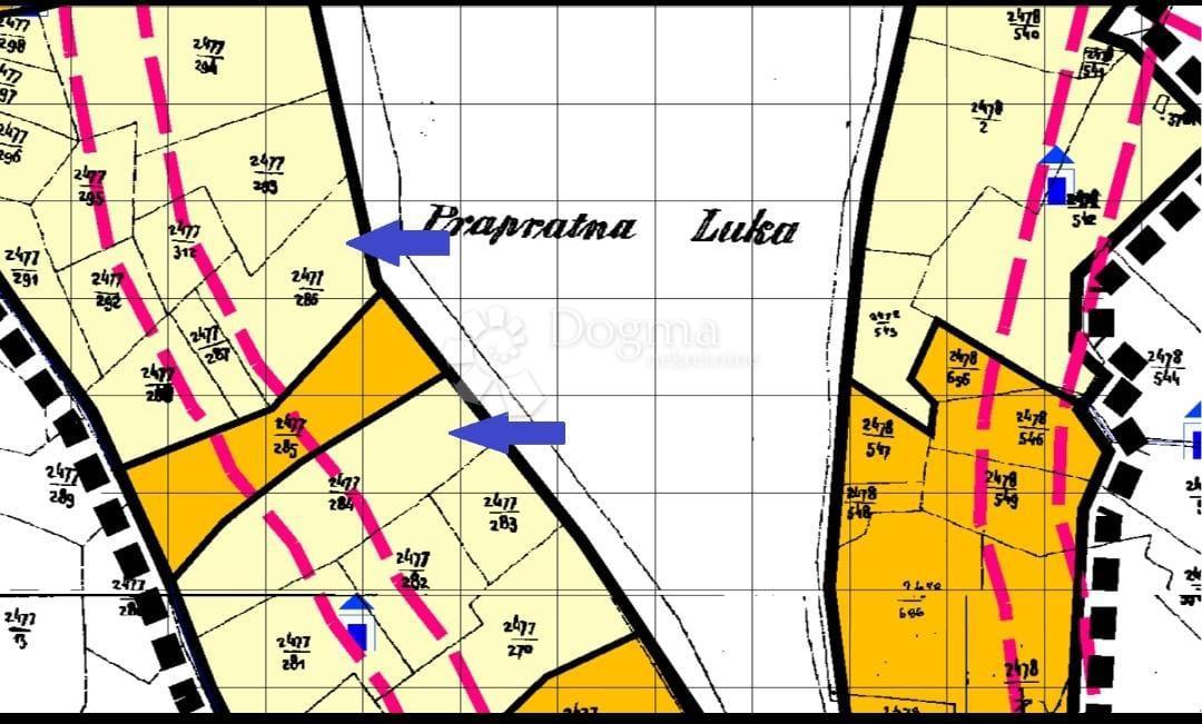 Atraktivno zemljišče v bližini Vele Luke, zaliv Prapratna