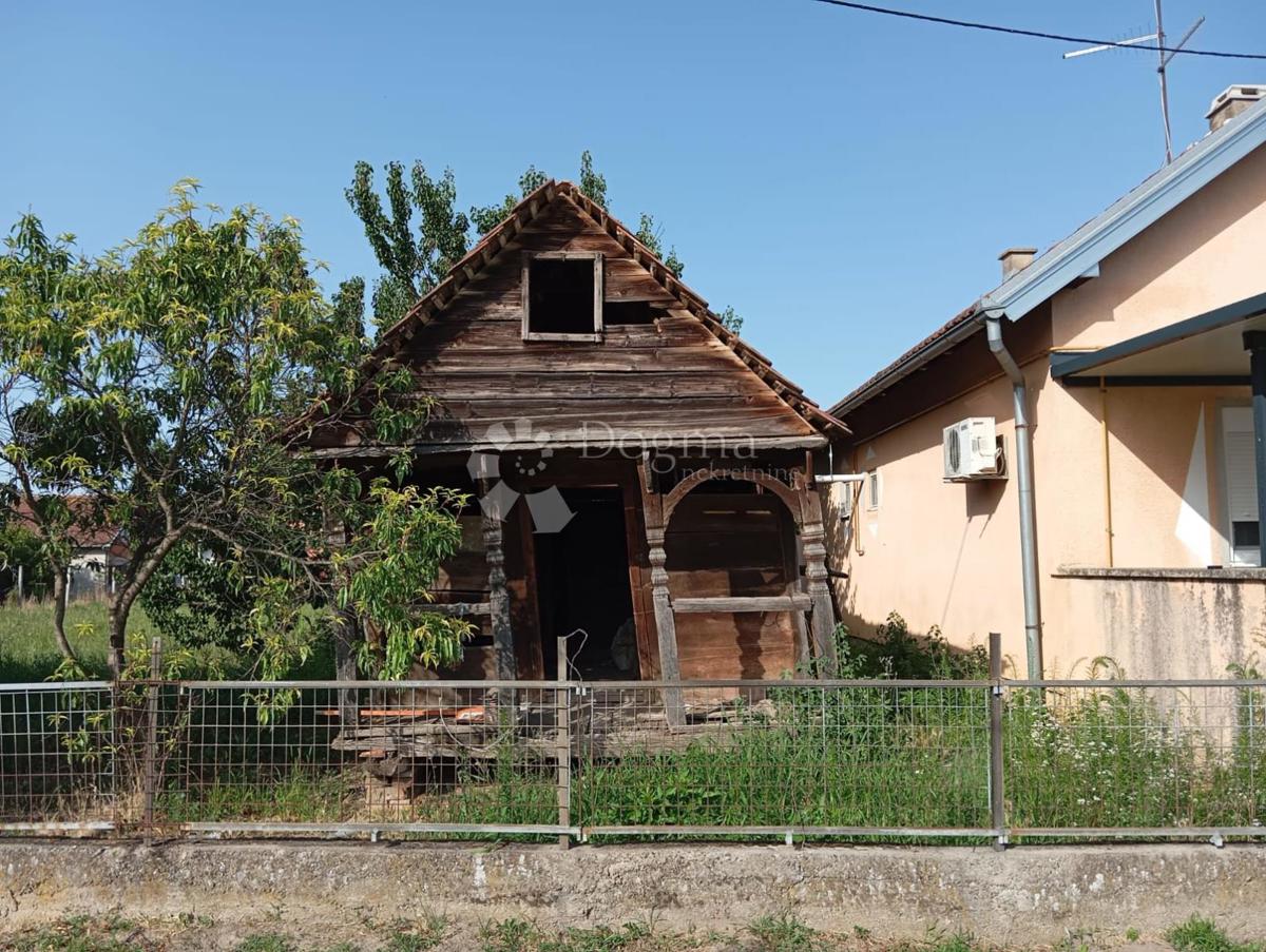 Zazidljivo zemljišče Korog, Tordinci, 809m2