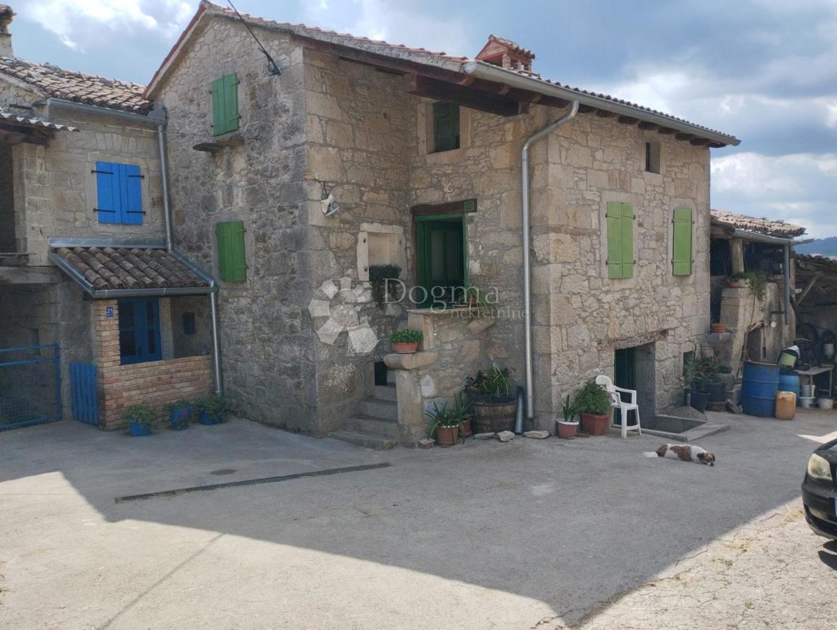 Hiša Kotli, Buzet, 75m2