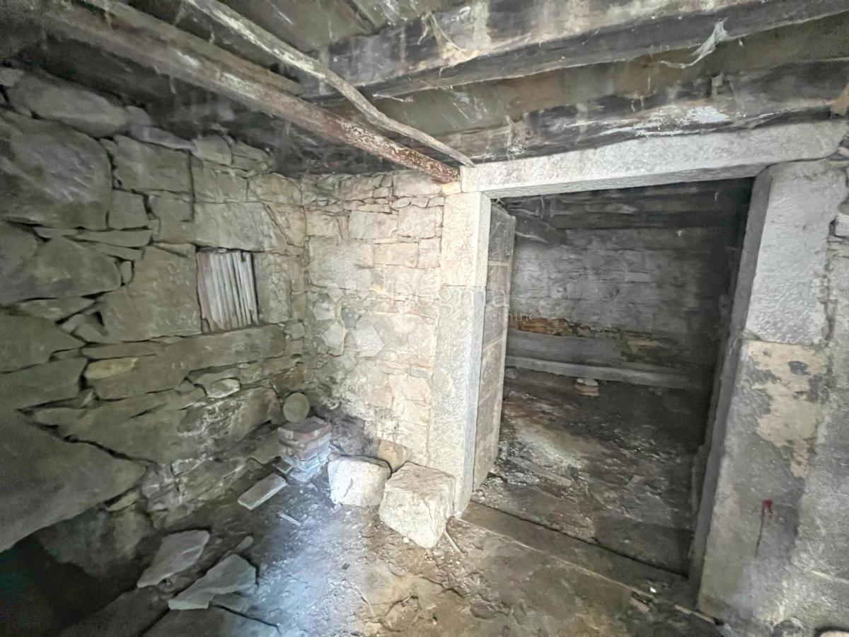 Hiša Kotli, Buzet, 75m2