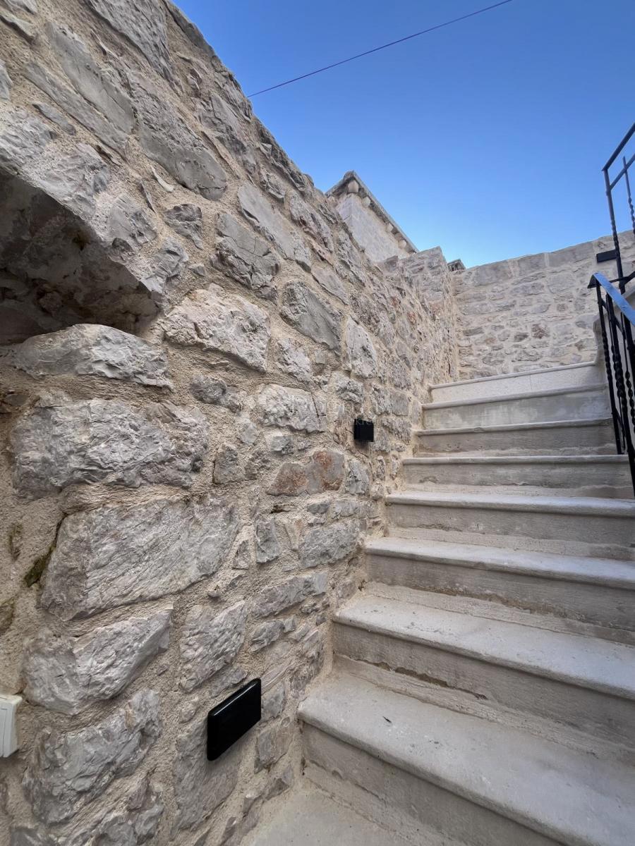 Hiša Betina, Tisno, 107m2