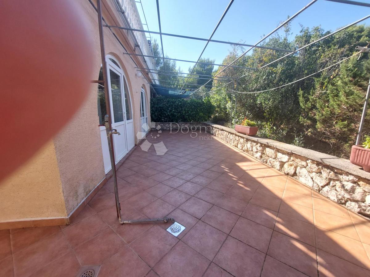 Hiša Jezera, Tisno, 200m2