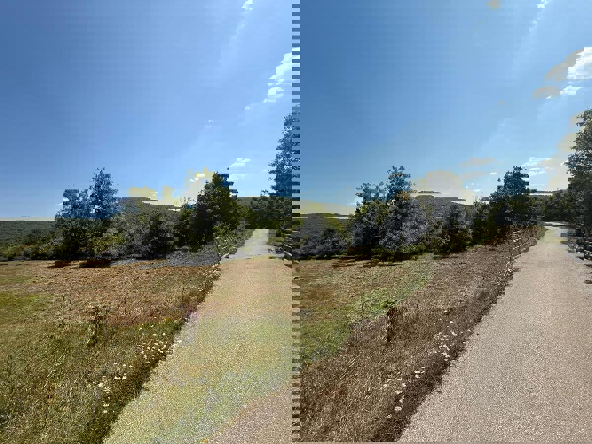 Zazidljivo zemljišče Široka Kula, Gospić - Okolica, 20.000m2