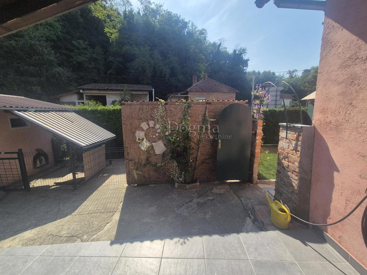 Hiša Jakuševec Zabočki, Zabok, 204m2