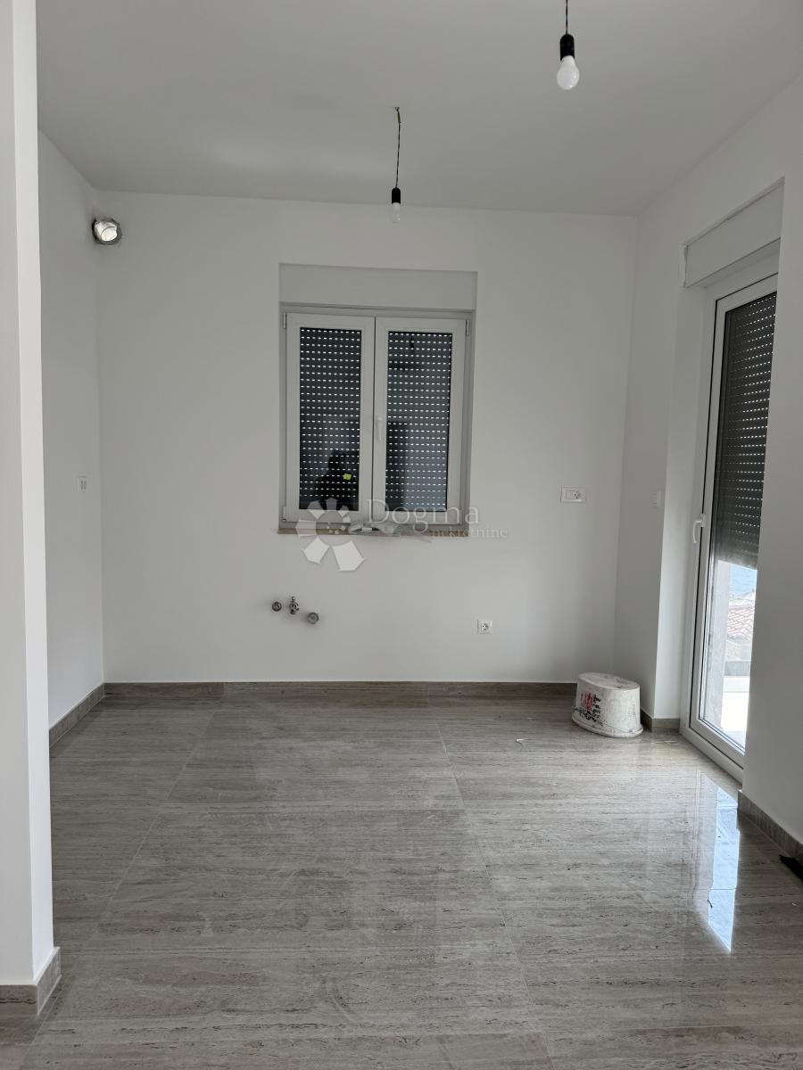 Stanovanje Maslenica, Jasenice, 70,29m2