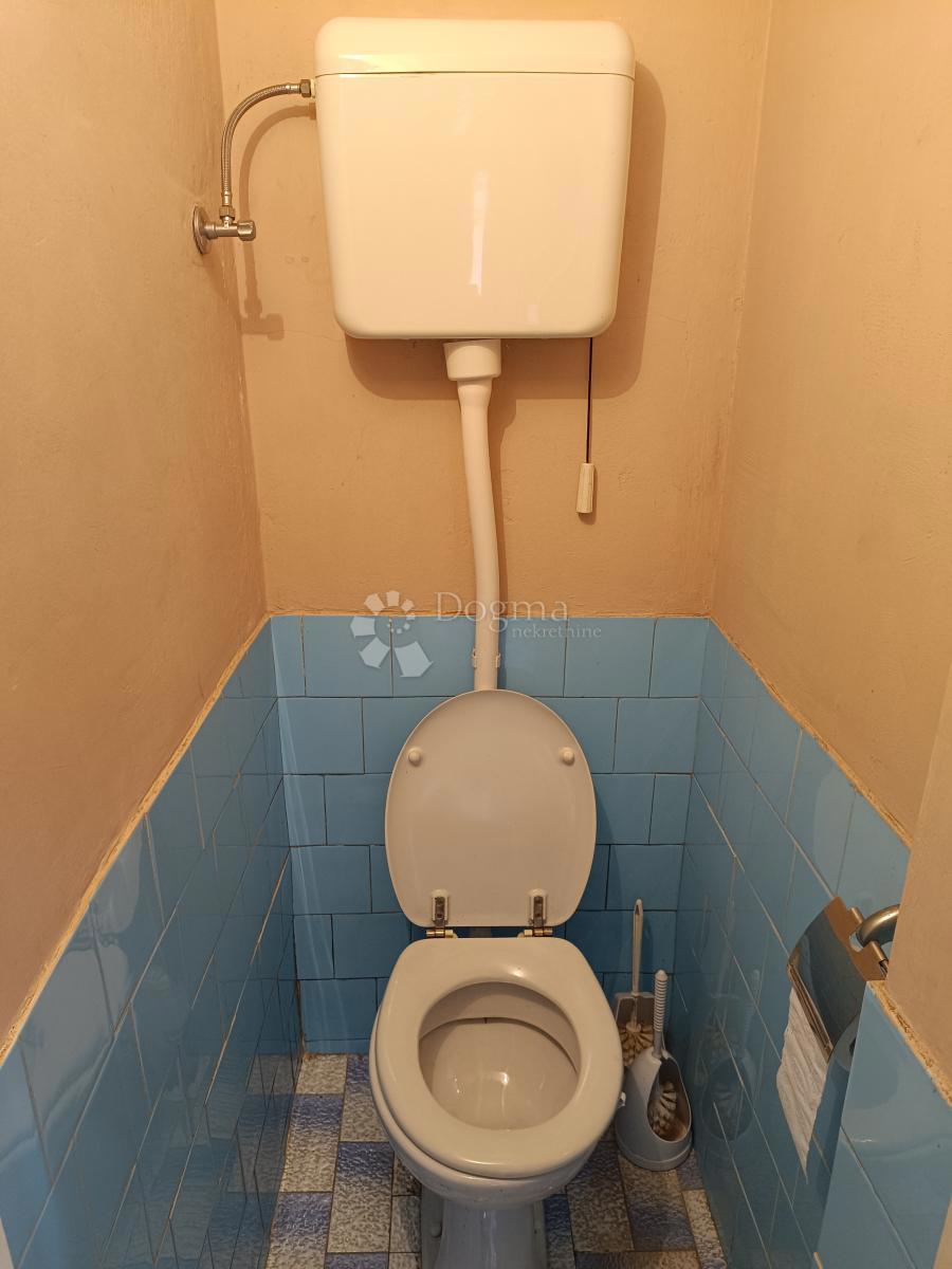 Hiša Jug II, Osijek, 90m2