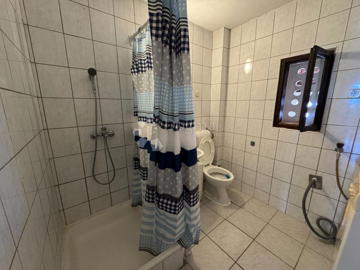 Hiša Supetar, 250m2