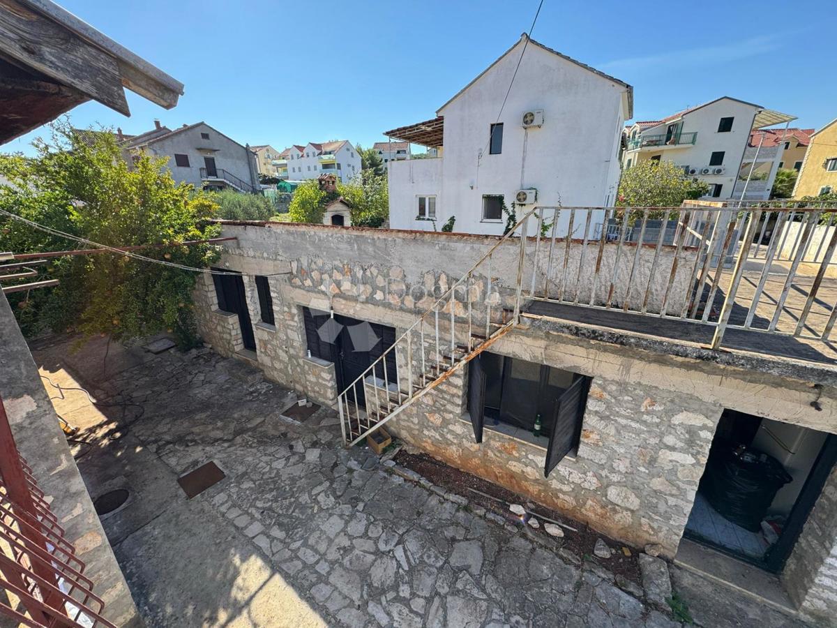 Hiša Supetar, 250m2