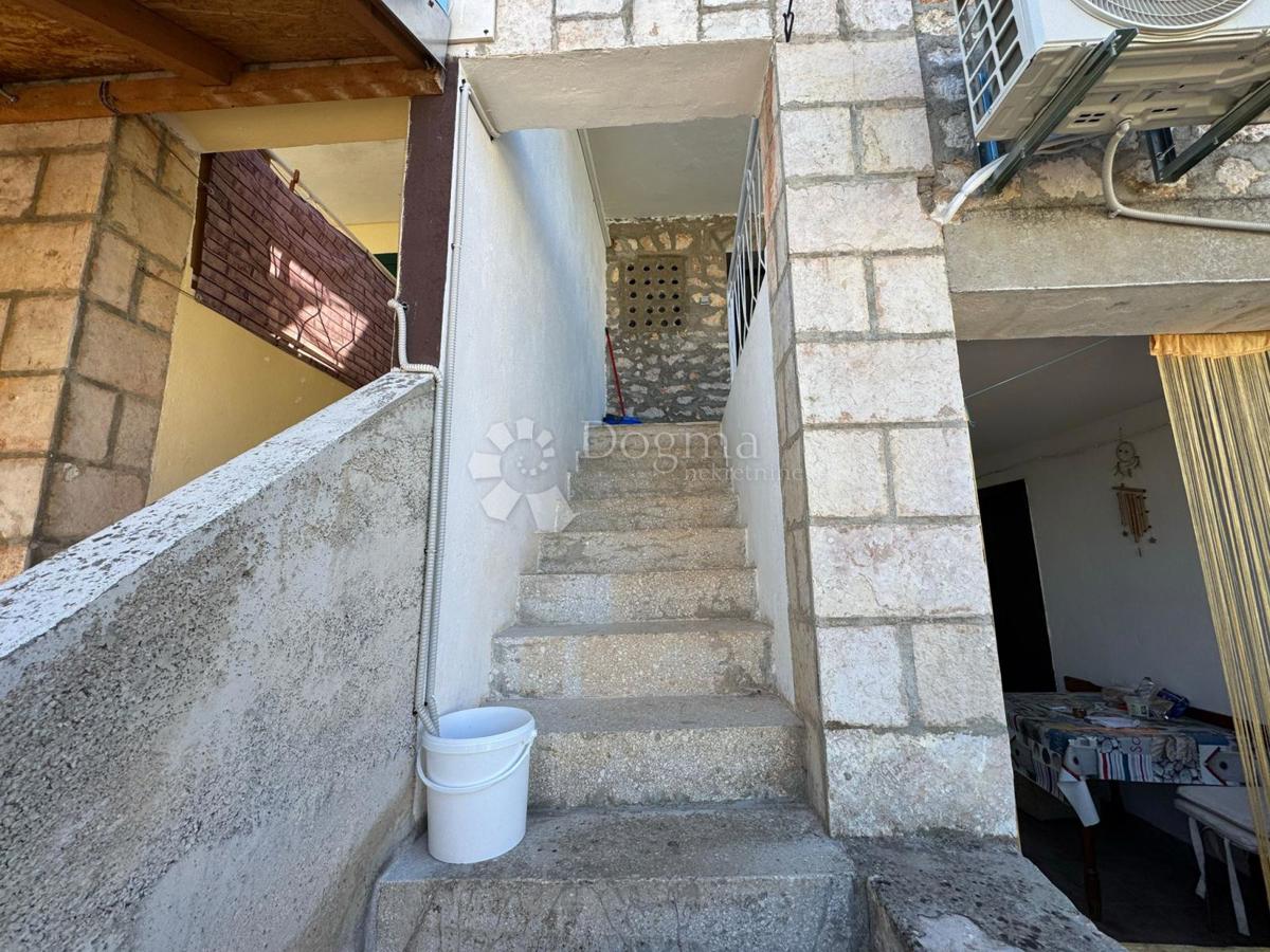 Hiša Supetar, 250m2