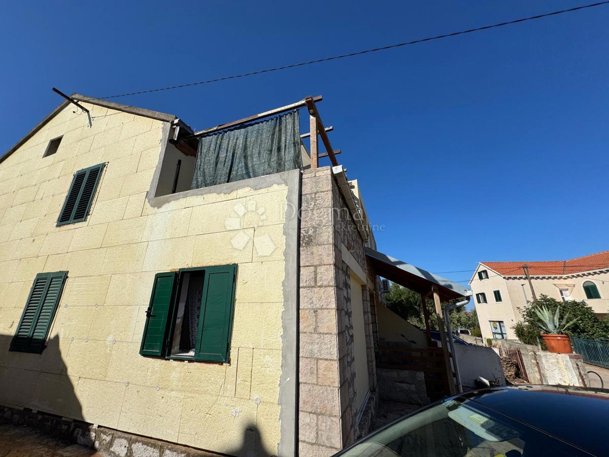 Hiša Supetar, 250m2