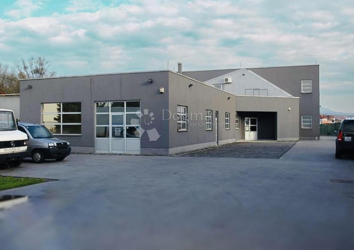 Poslovni prostor Sopnica, Sesvete, 700m2