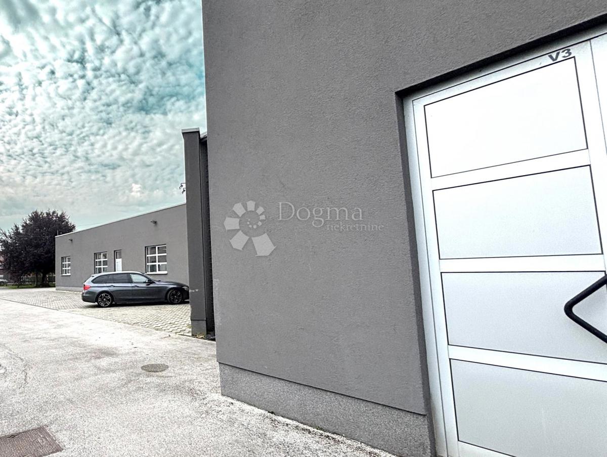 Poslovni prostor Sopnica, Sesvete, 700m2