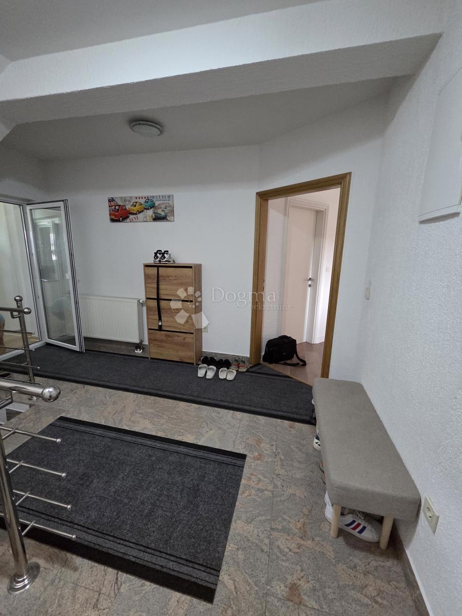 Hiša Kraljevečki Novaki, Sesvete, 568,40m2