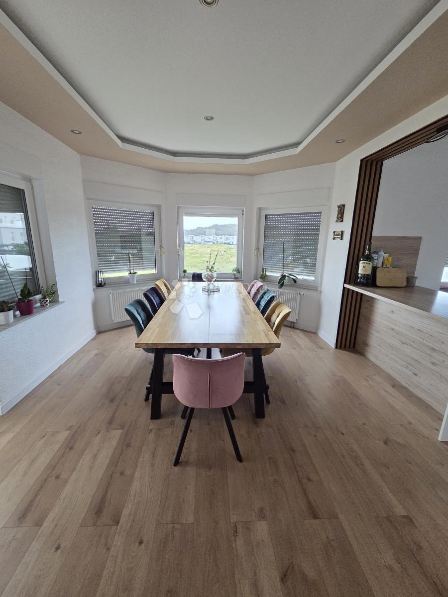 Hiša Kraljevečki Novaki, Sesvete, 568,40m2