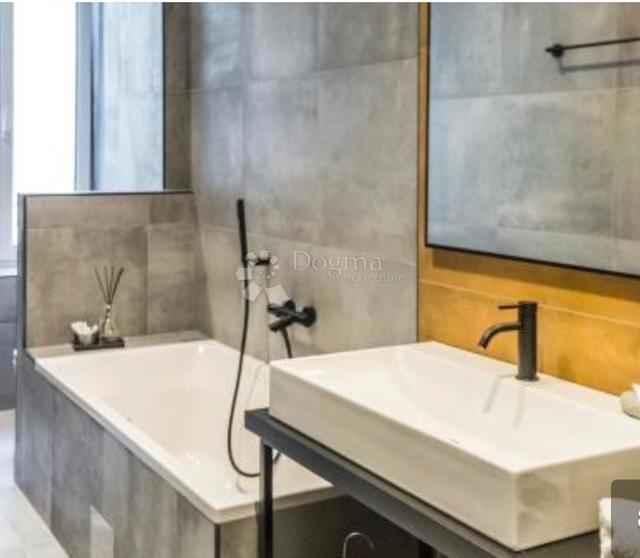 Stanovanje Centar, Rijeka, 150m2