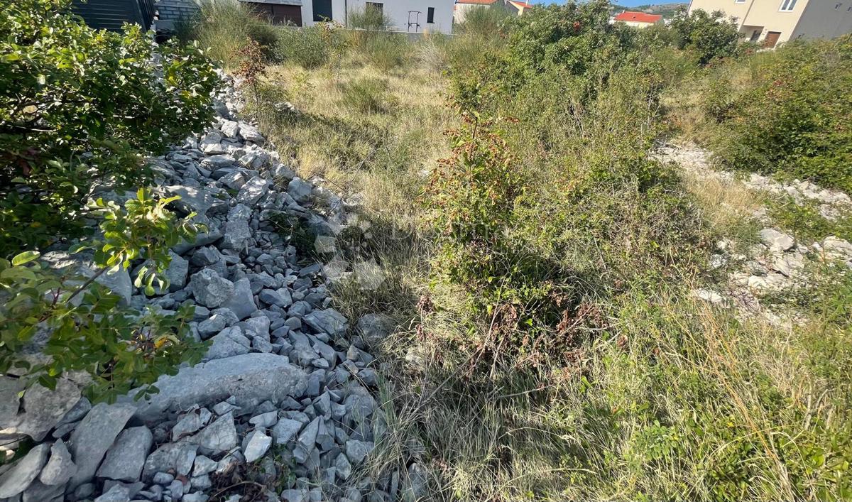 Zazidljivo zemljišče Vodice, 725m2