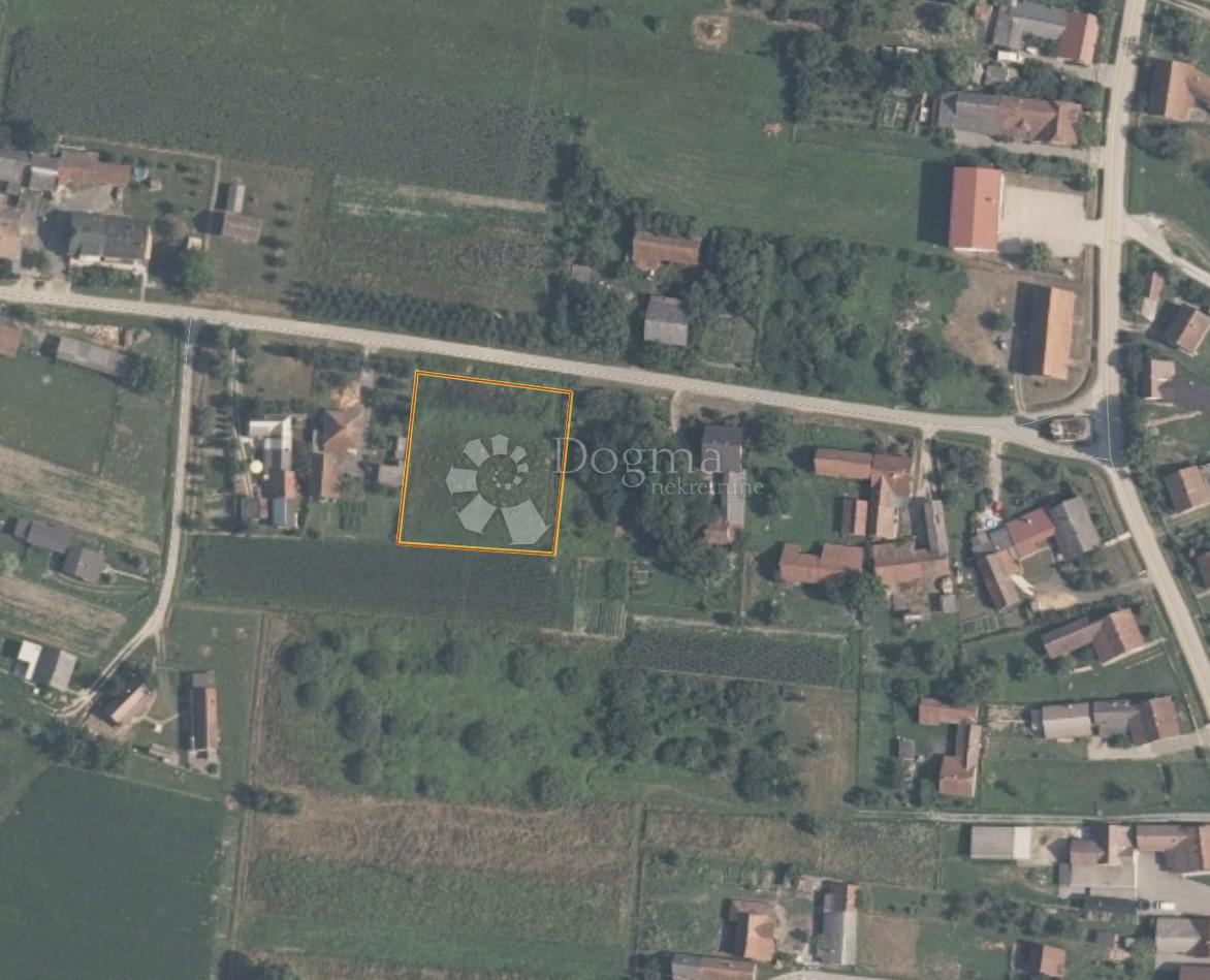 Zazidljivo zemljišče Okešinec, Križ, 1.922m2