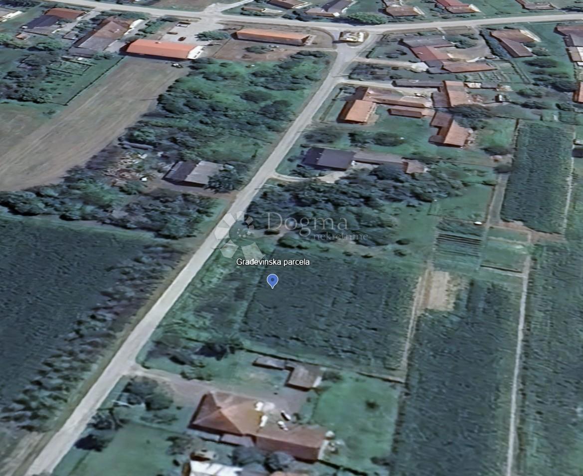 Zazidljivo zemljišče Okešinec, Križ, 1.922m2