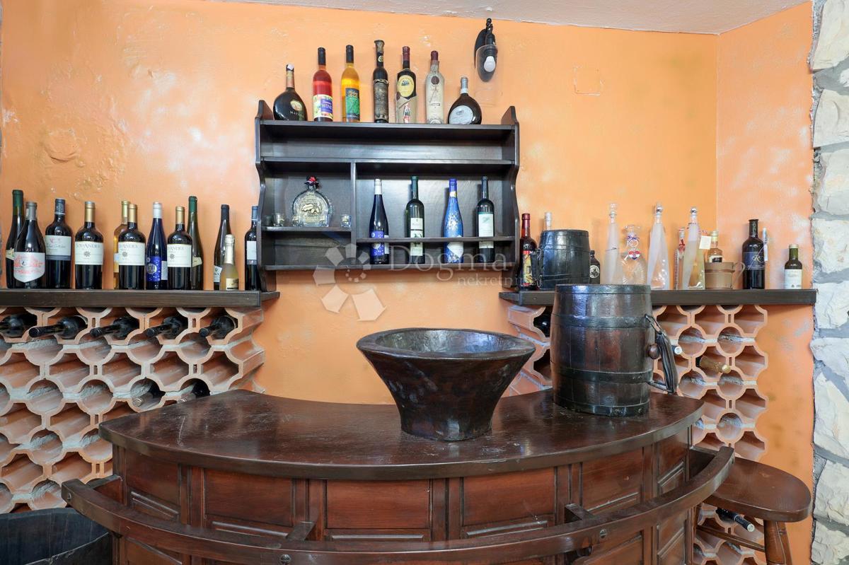 Hiša Molat, Zadar - Okolica, 140m2