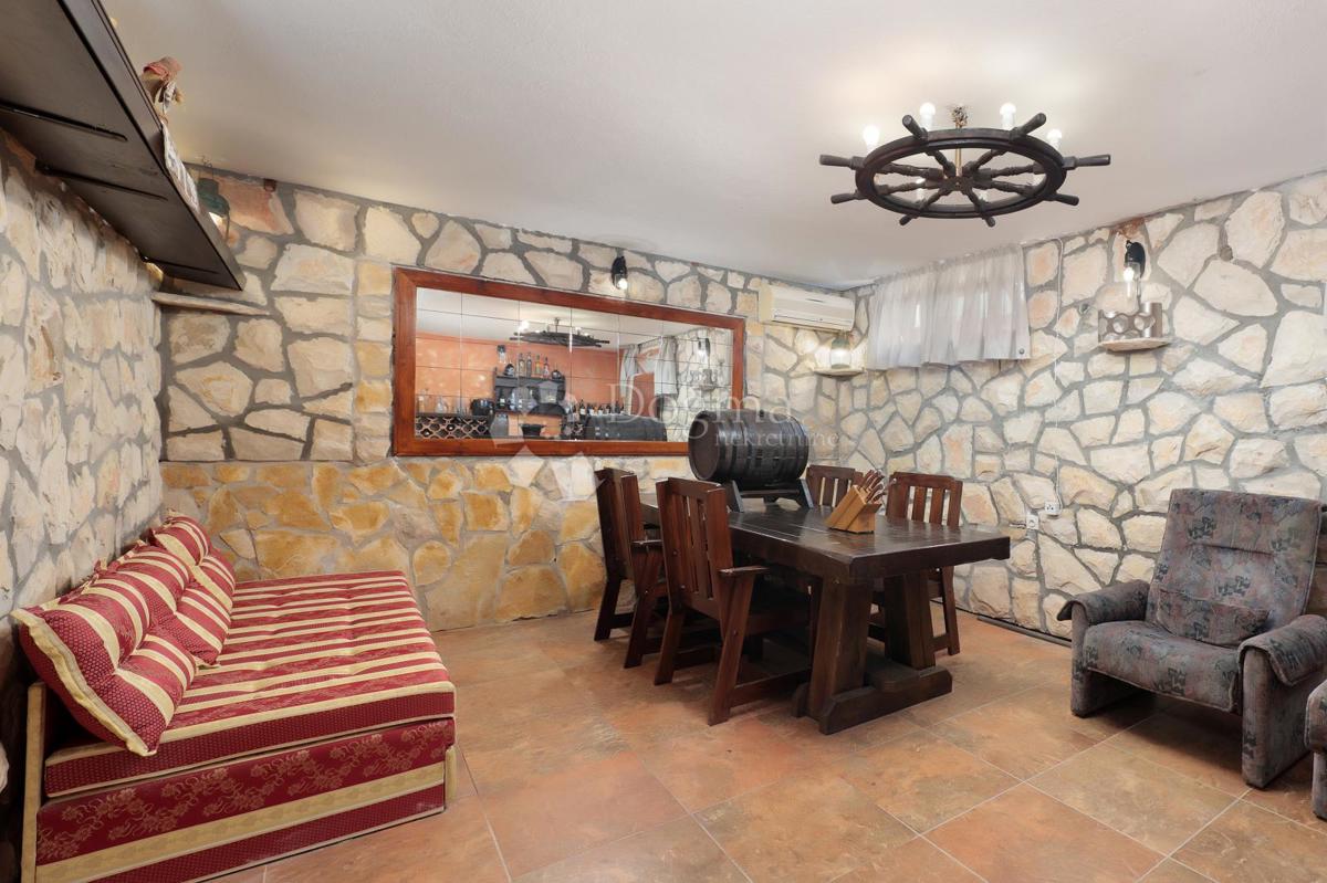 Hiša Molat, Zadar - Okolica, 140m2