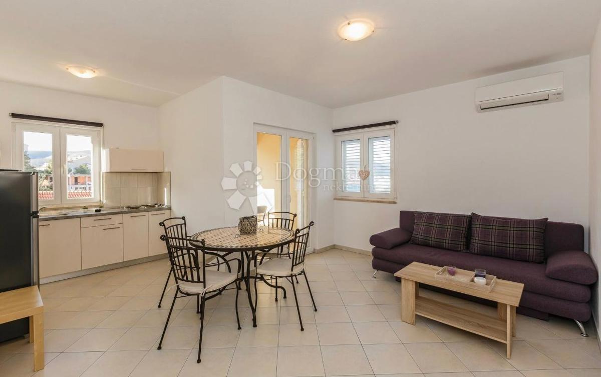 Stanovanje Miševac, Trogir, 52,99m2