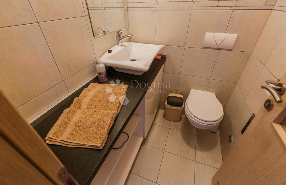 Stanovanje Miševac, Trogir, 52,99m2