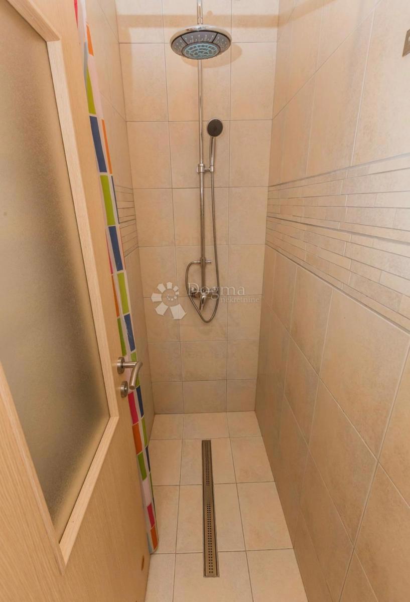 Stanovanje Miševac, Trogir, 52,99m2