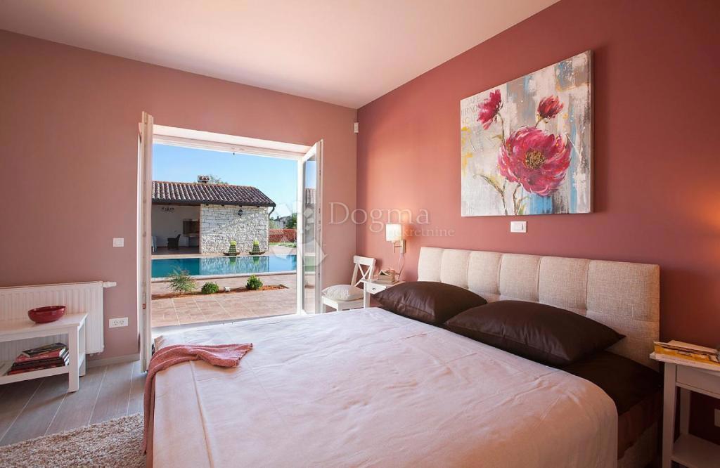 Hiša Svetvinčenat, 290m2