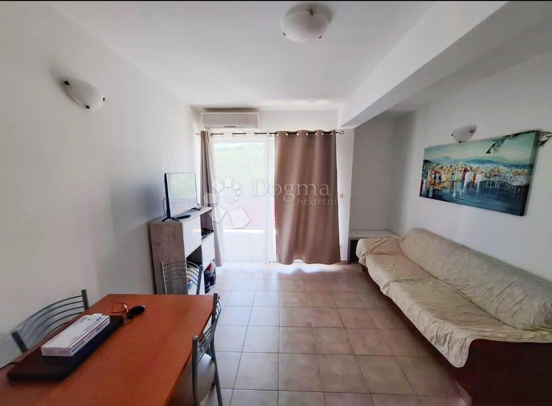 Stanovanje Supetar, 32m2