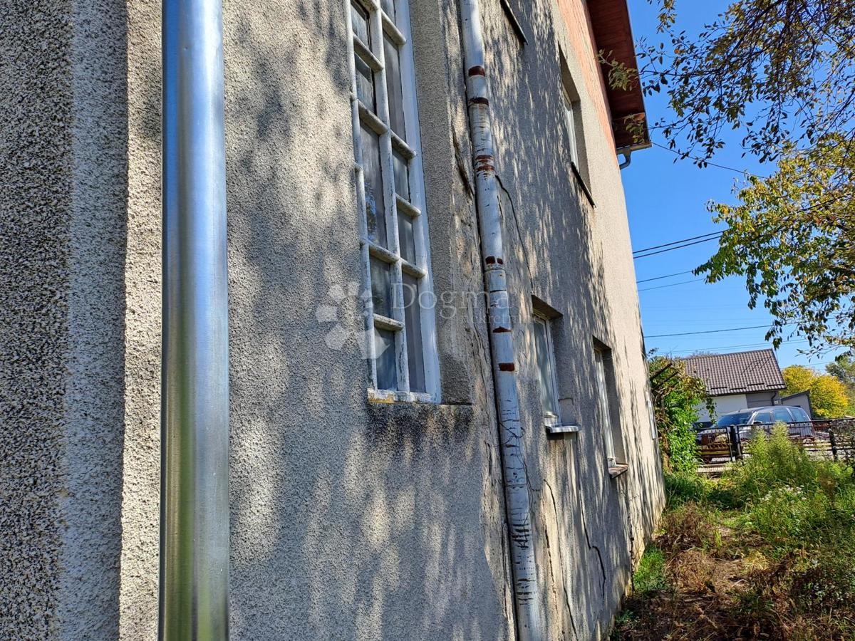 Hiša Zeleni brijeg, Sisak, 272m2