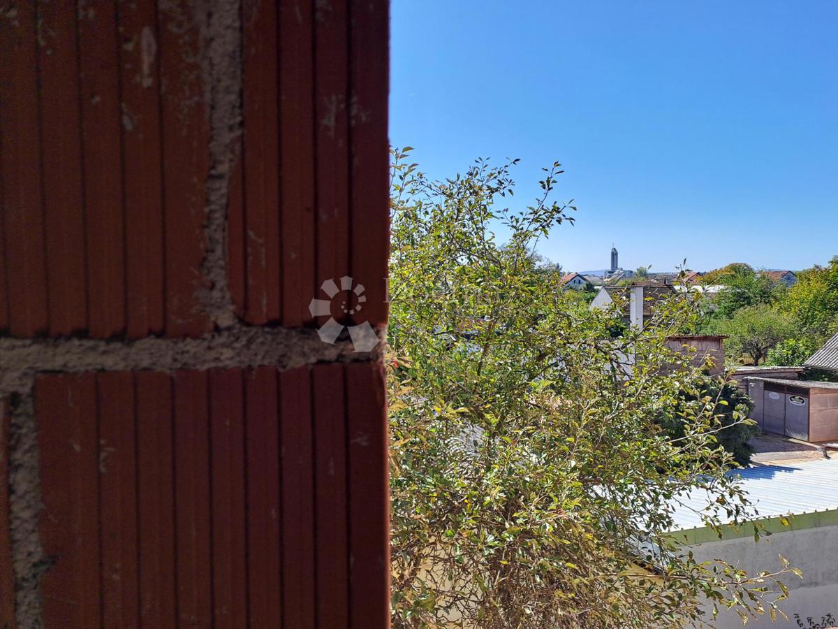 Hiša Zeleni brijeg, Sisak, 272m2