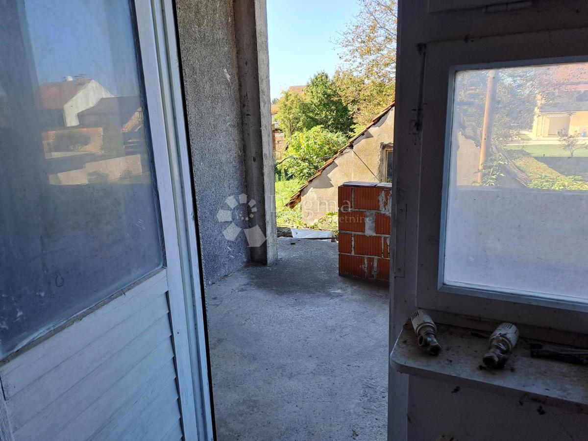 Hiša Zeleni brijeg, Sisak, 272m2