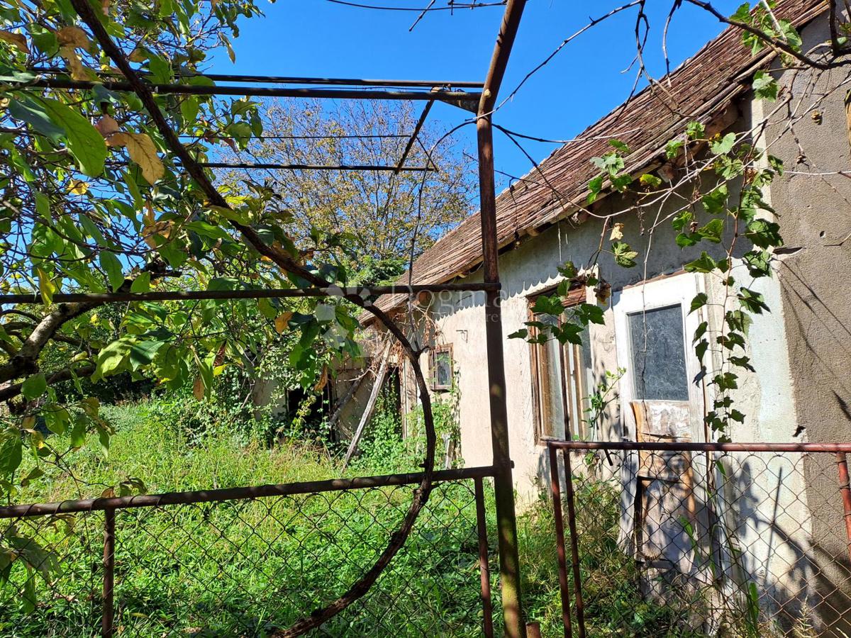 Hiša Zeleni brijeg, Sisak, 272m2