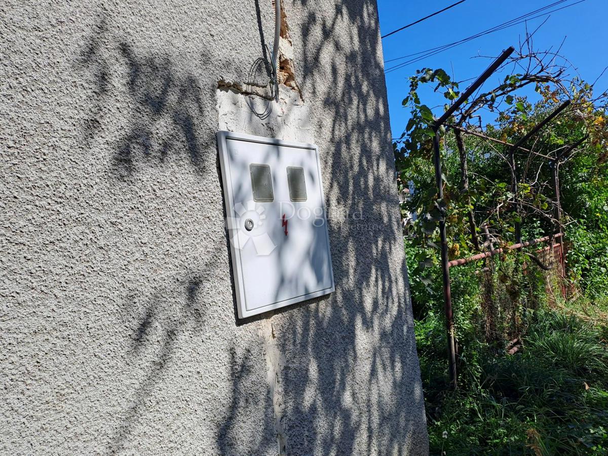 Hiša Zeleni brijeg, Sisak, 272m2