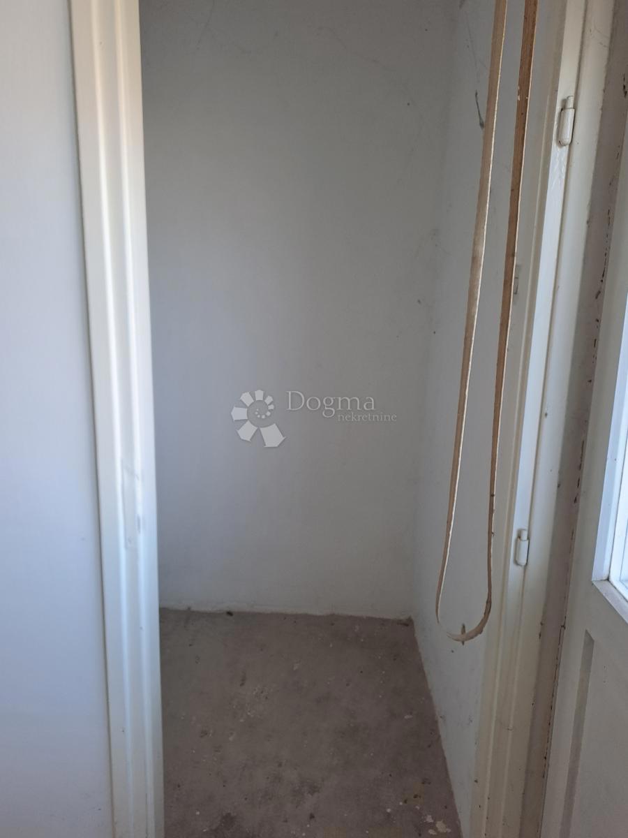 Hiša Zeleni brijeg, Sisak, 272m2