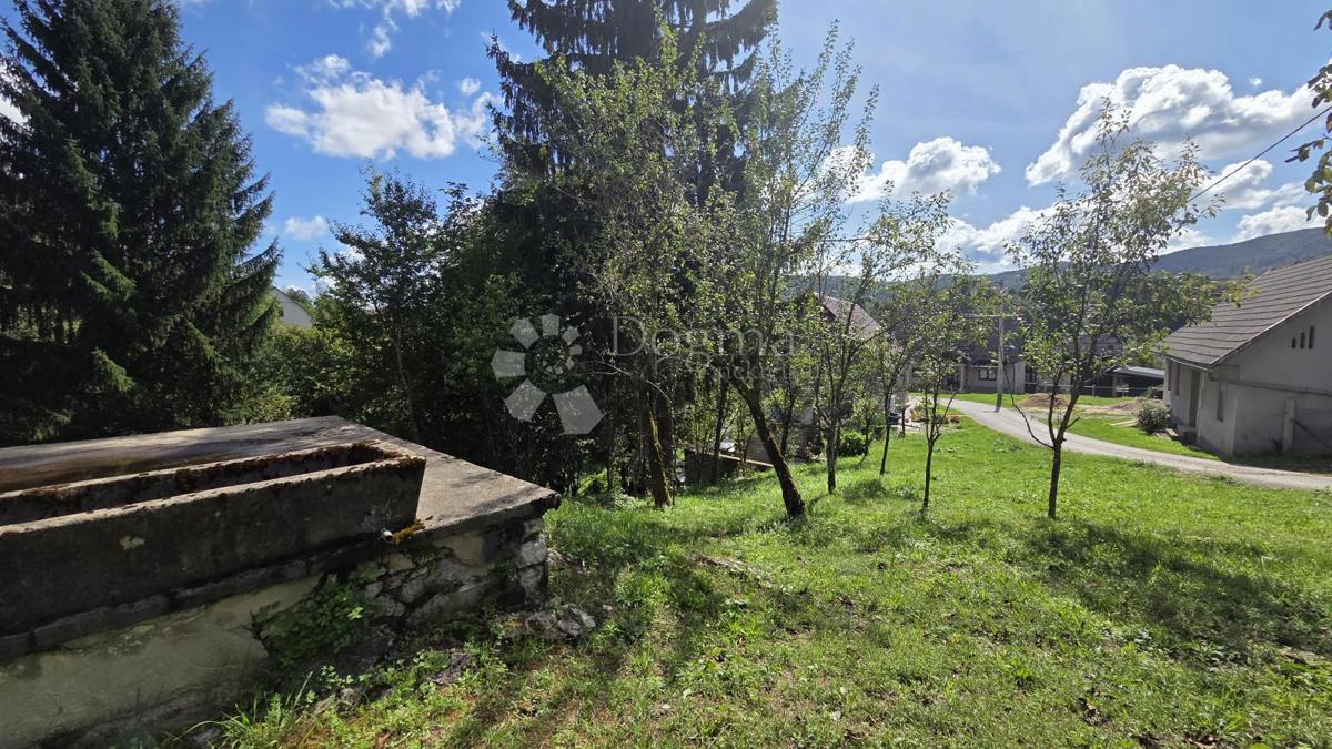 Hiša Severin na Kupi, Vrbovsko, 100m2