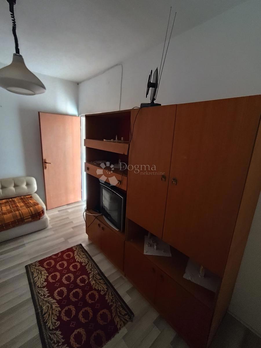 Hiša Raslina, Šibenik - Okolica, 85m2