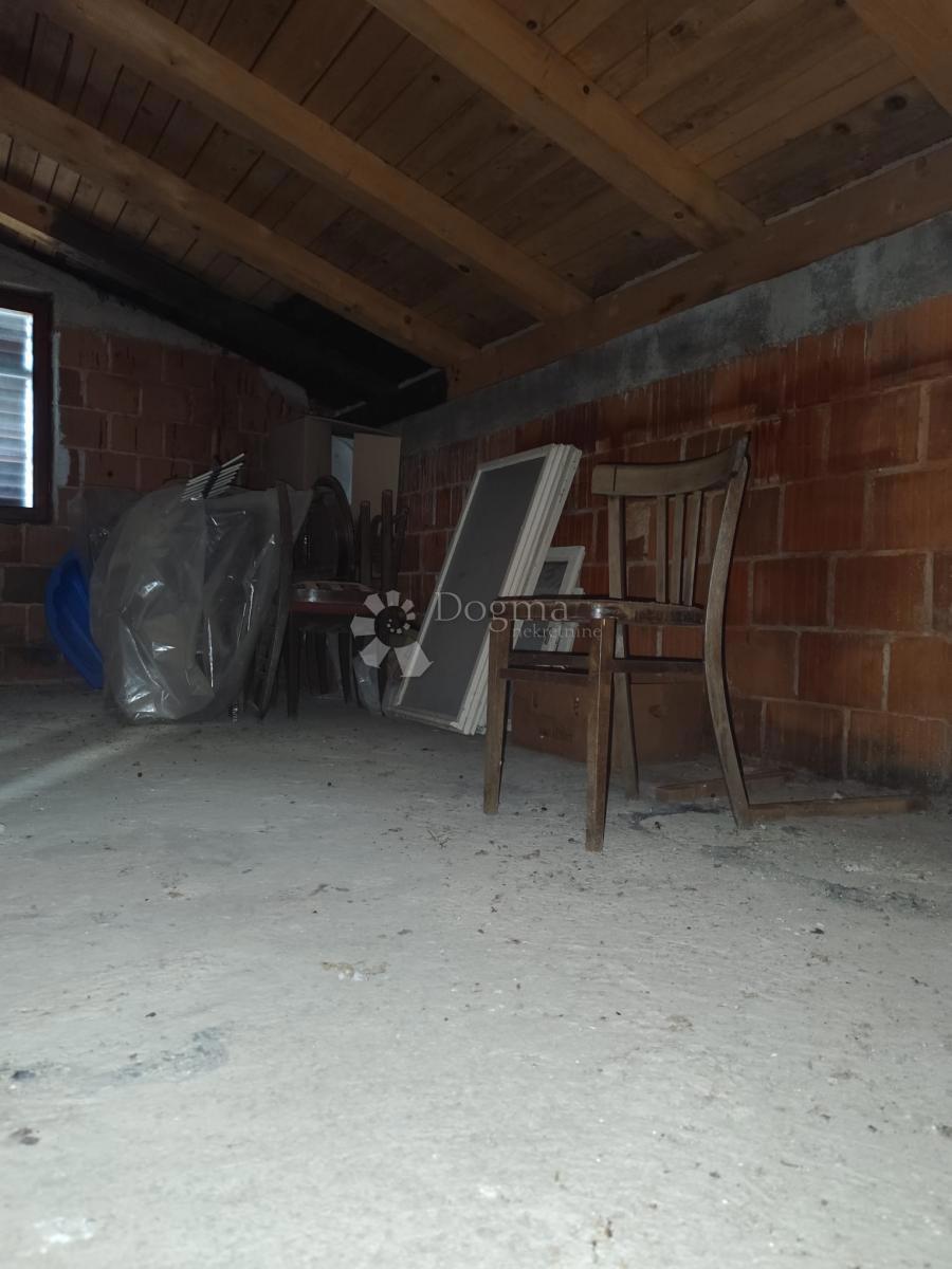 Hiša Raslina, Šibenik - Okolica, 85m2